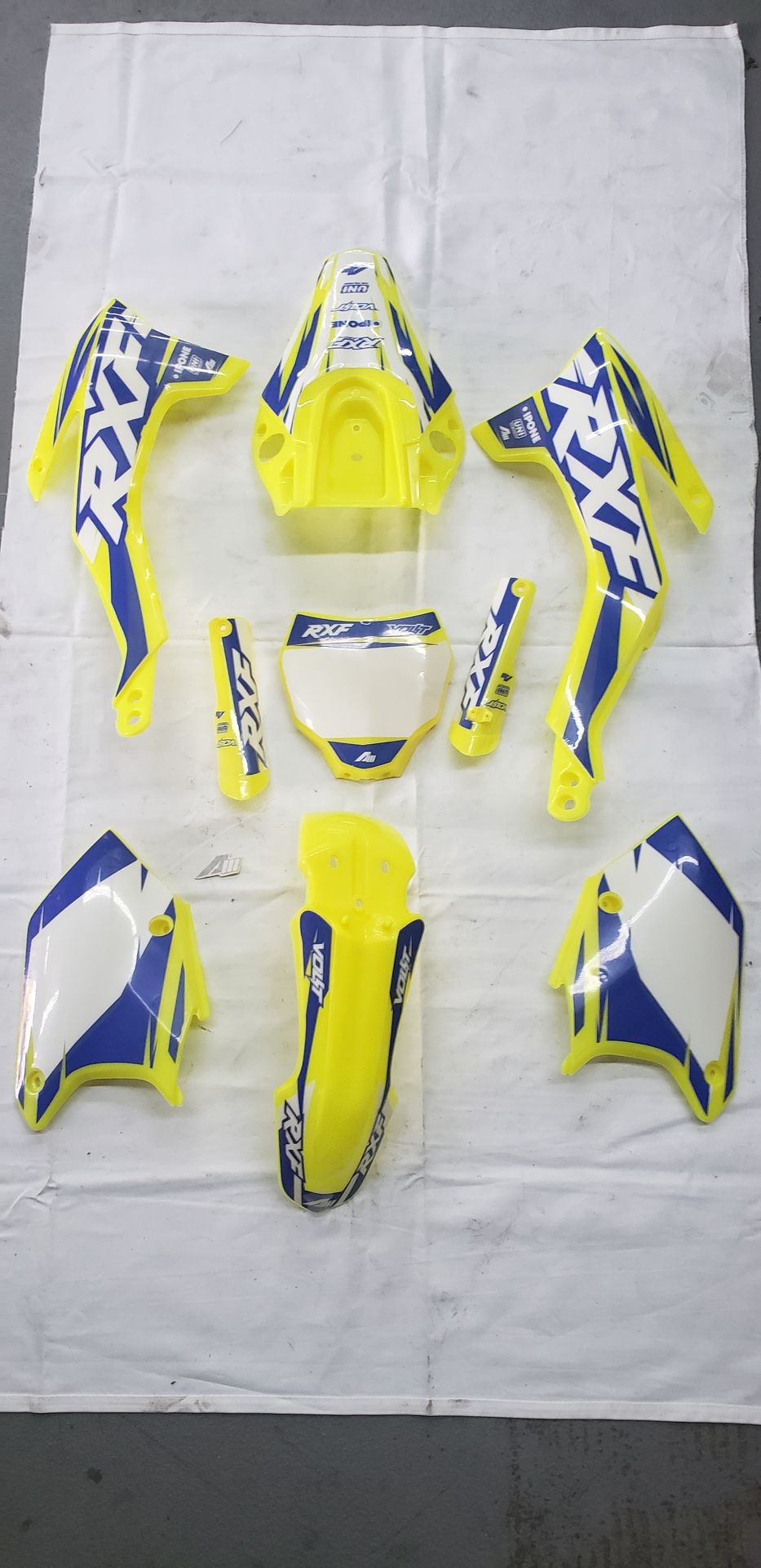 PLASTIC-KIT-RXF55-YELLOW_Chinese_21630_1.jpeg