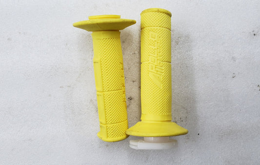 AM-GRIPS-YELLOW_Chinese_21400_1.jpeg