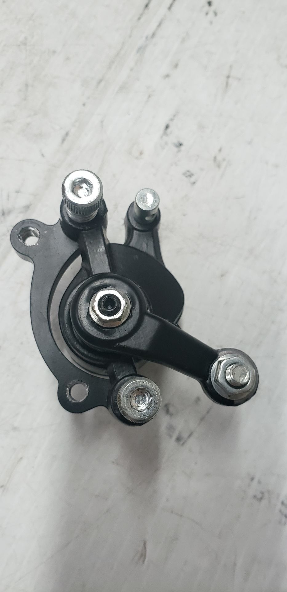 FRONT-LEFT-BRAKE_Chinese_22266_1.jpeg