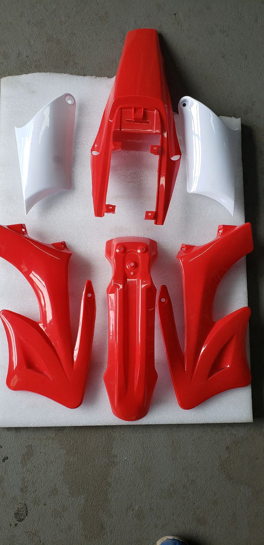 PLASTIC-KIT-OLD-GEN-RED_Chinese_22468_1.jpeg