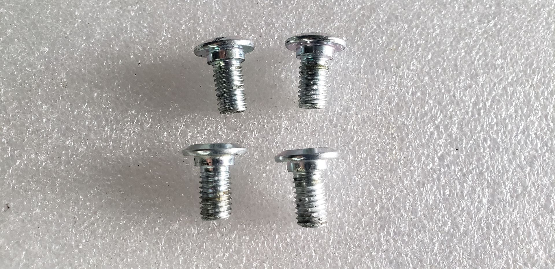 SET-DE-4-BOLTS-DISC-BRAKE_Chinese_20734_1.jpeg